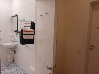 Гостиница SwissSTAR Санкт-Петербург Cемейный номер с собственной ванной комнатой-6